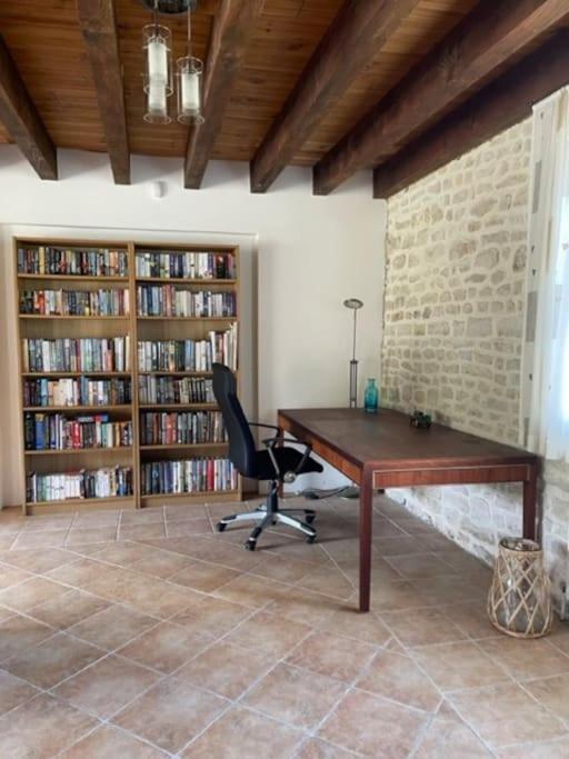 The Charming Private Farmhouse At La Grenouillere Puyreaux Exterior foto